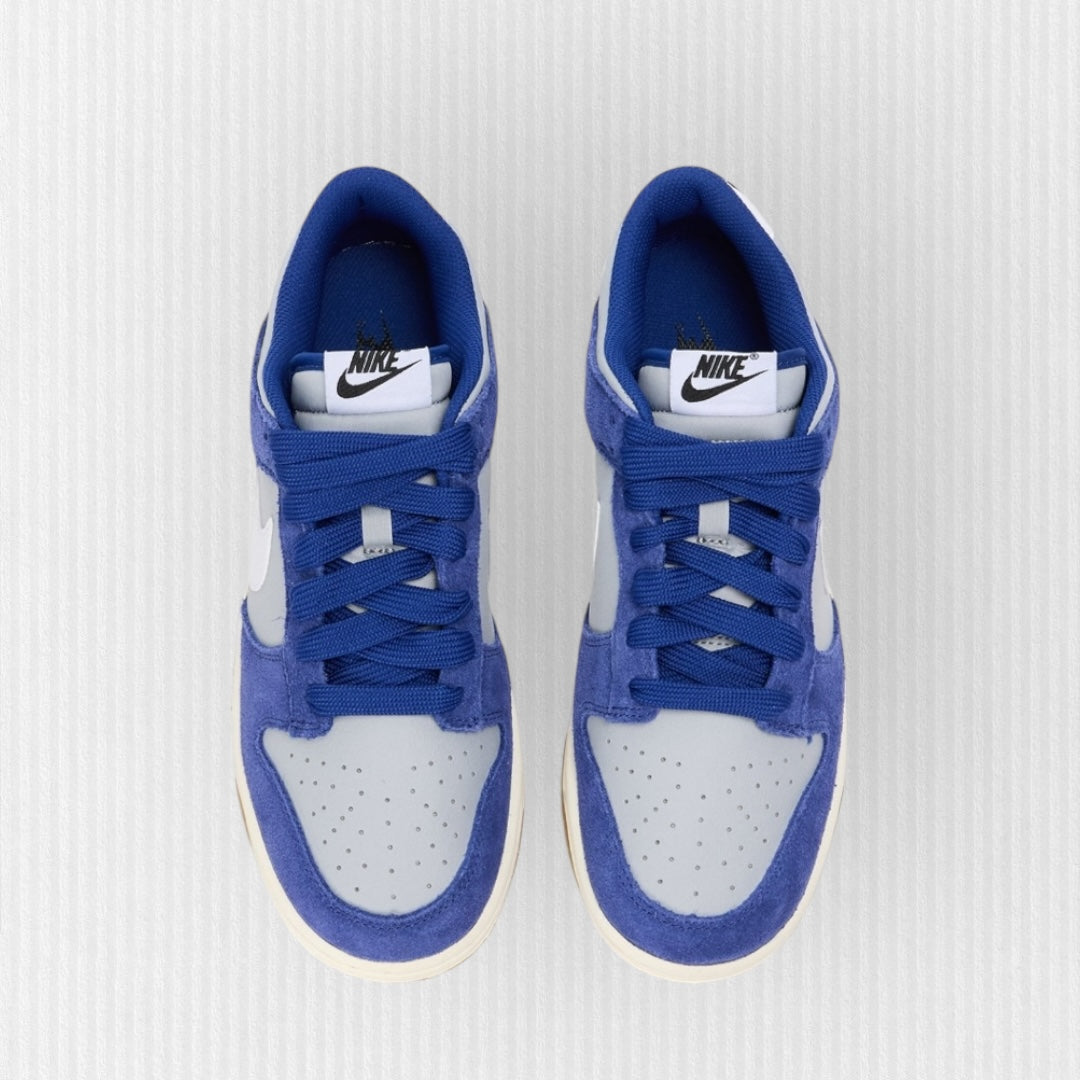 Nike SB Dunk Low - Wolf Grey/White/Deep Royal Blue