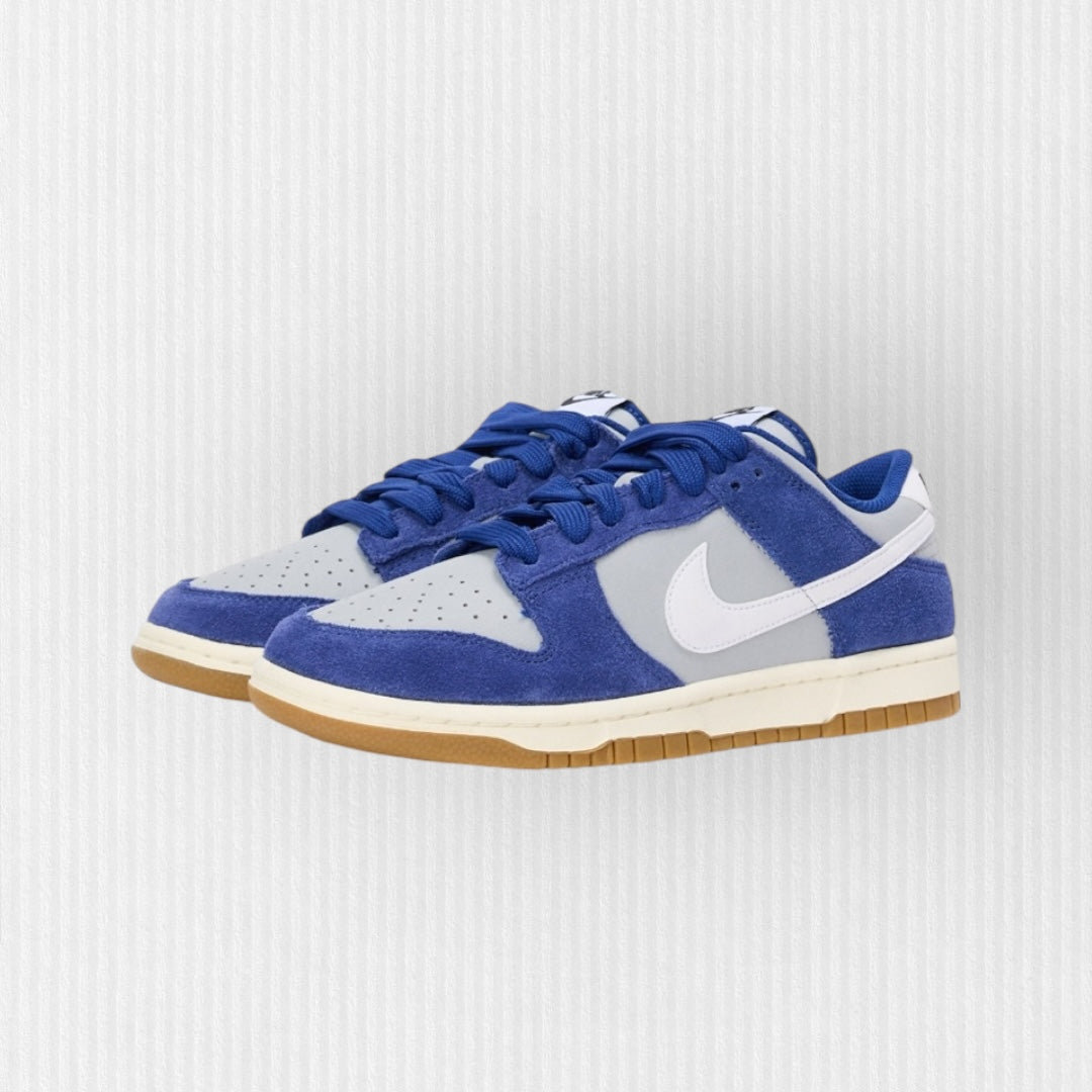 Nike SB Dunk Low - Wolf Grey/White/Deep Royal Blue