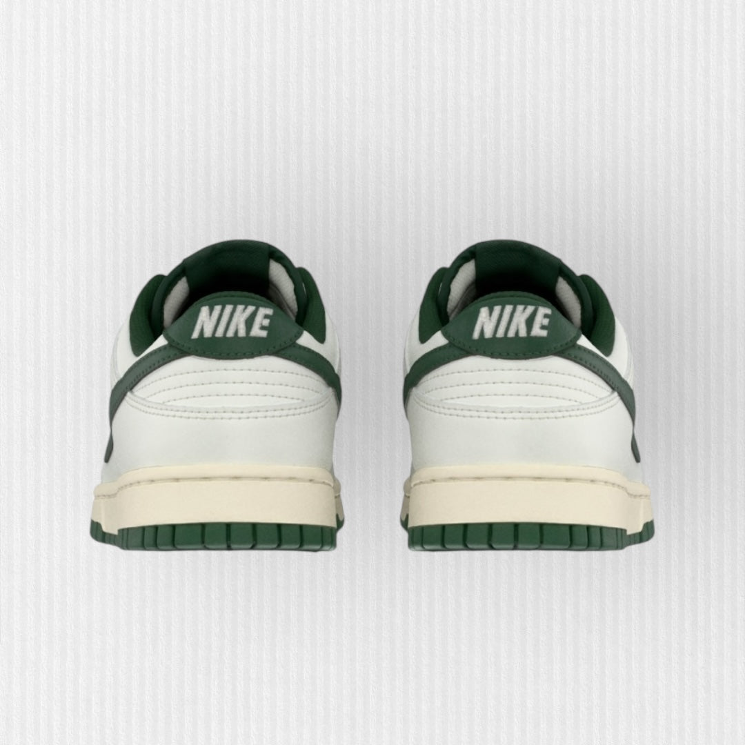 Nike SB Dunk - Sail/Fir