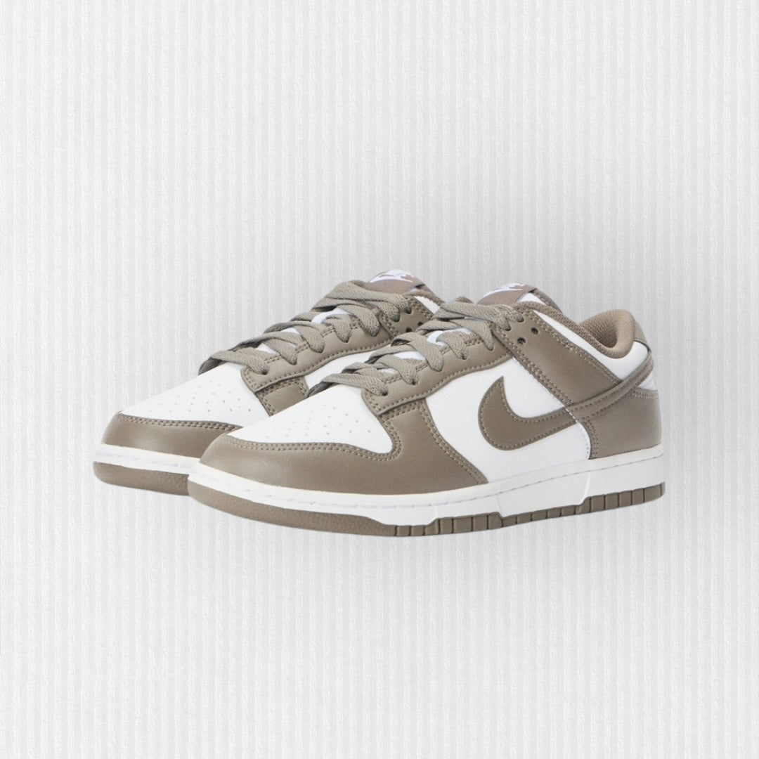 Nike SB Dunk - White/Cave Stone