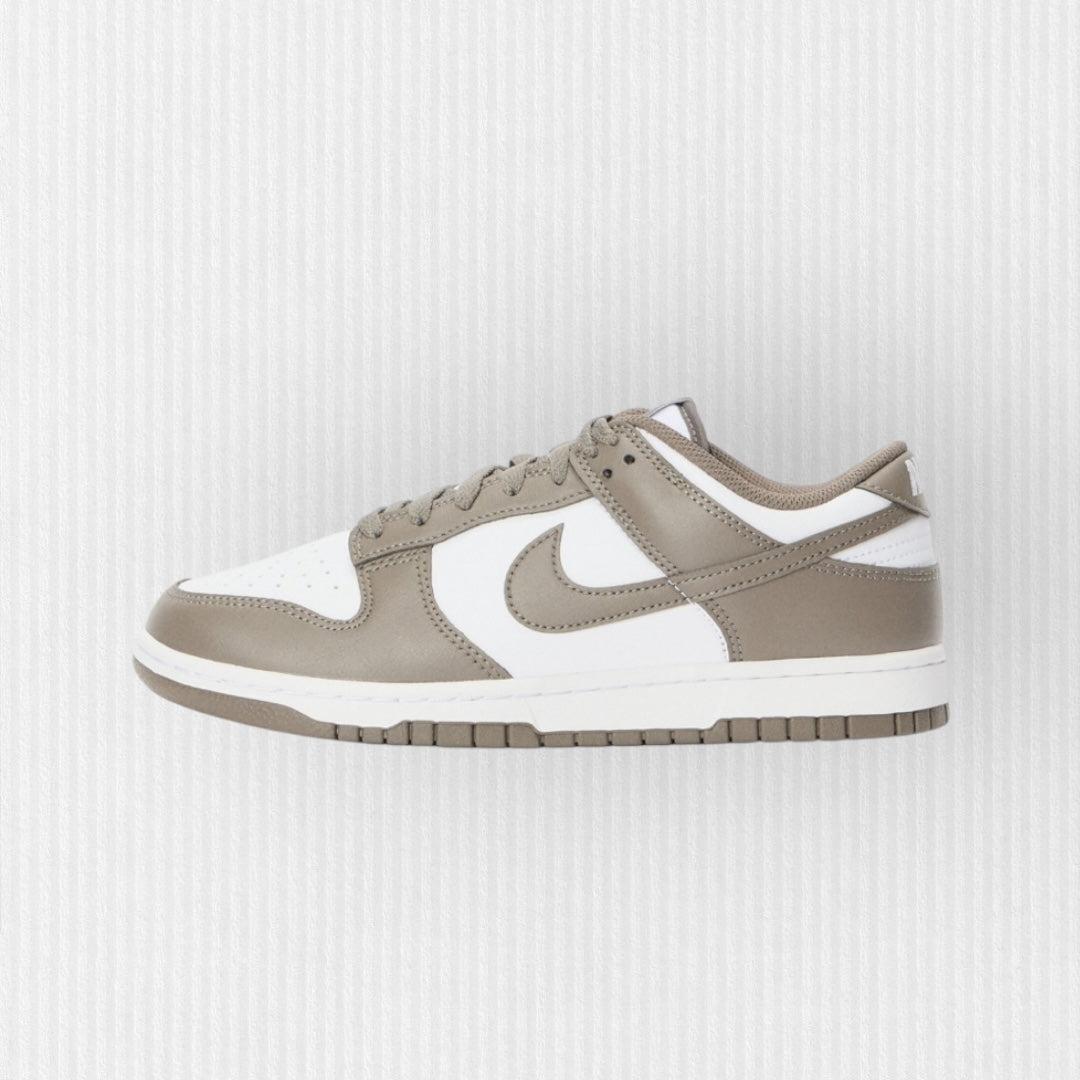 Nike SB Dunk - White/Cave Stone