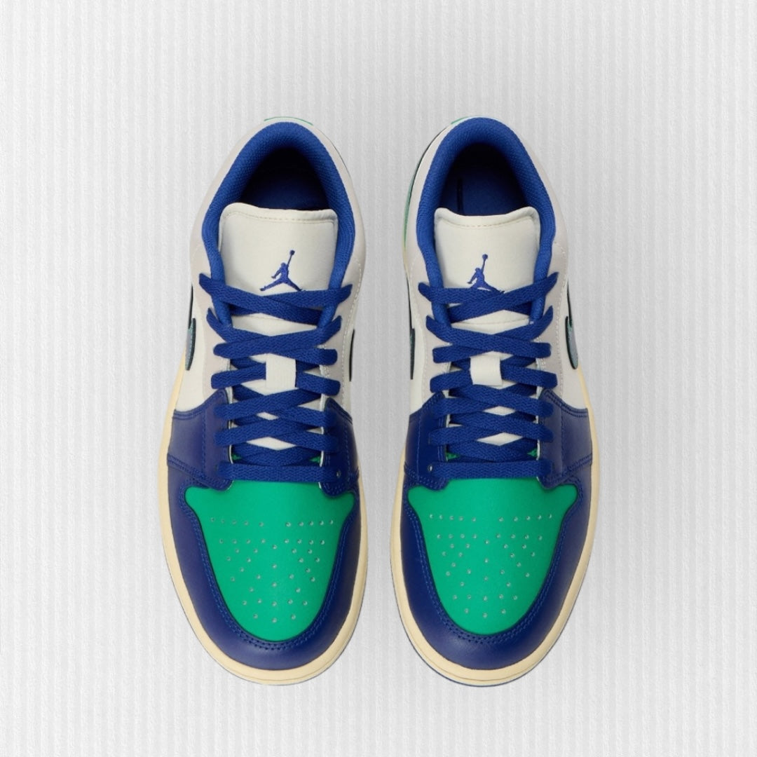 Nike AIR JORDAN 1 - Sail/Deep Royal Blue/Stadium Green/Neutral Grey/Muslin