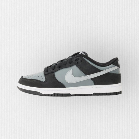 Nike SB Dunk - Black/Smoke Grey/White