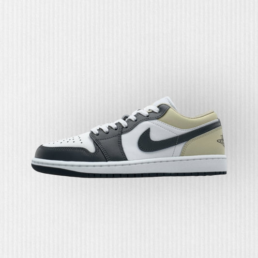 Nike AIR JORDAN 1 - Summit White/Off Noir Rattan